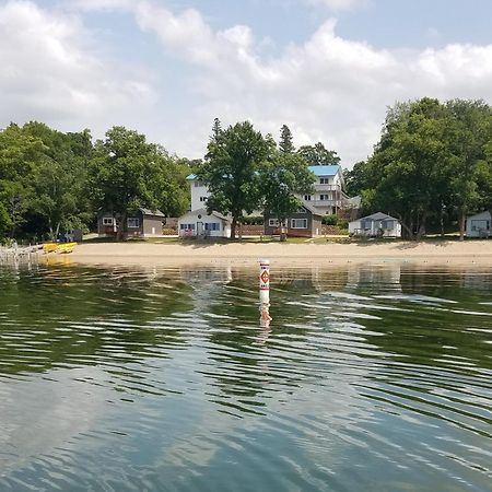 Viking Bay Resort And Lodge Miltona Ngoại thất bức ảnh